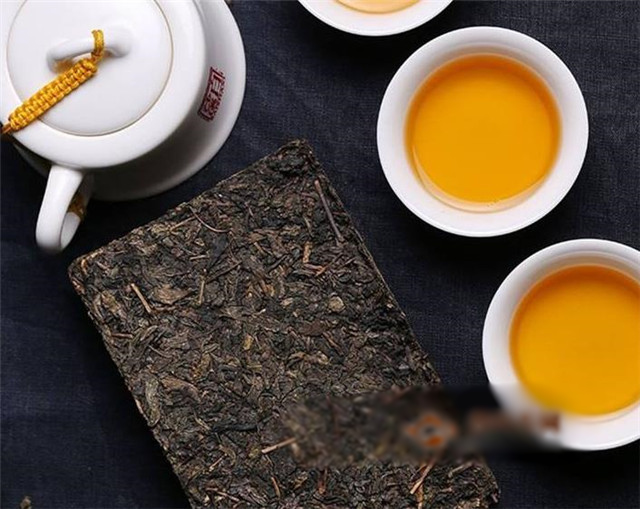 吃药可以喝茯茶吗?