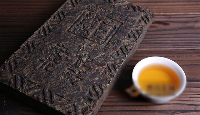 吃药可以喝茯茶吗?