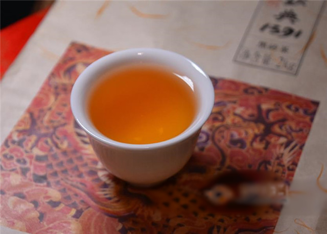 喝黑茶有什么好处?细数秋天喝黑茶的好处