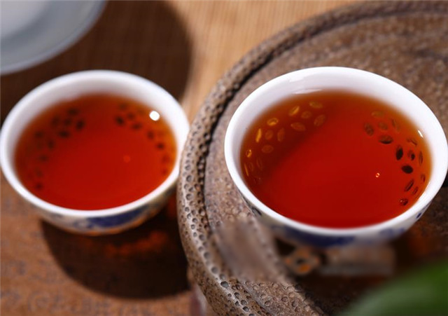 安化黑茶隔夜后还能喝吗?黑茶隔夜喝的危害
