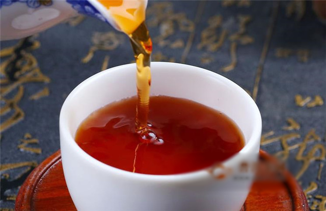 黑茶什么时间喝效果好?早上喝黑茶的好处!