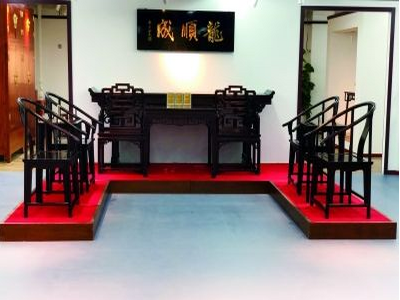 购买小叶紫檀家具,选购的技巧和注意事项请收好