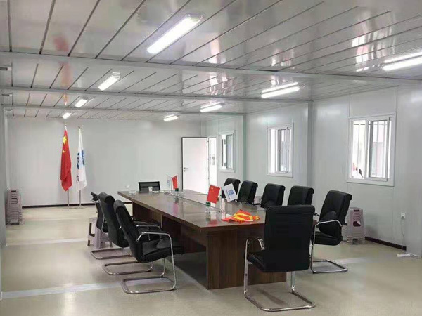 工地集装箱房办公室搭建完毕